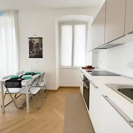 San Maurizio Tirabora Short Rent Lejlighed *