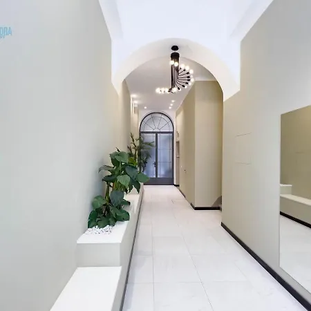 Апартаменти San Maurizio Tirabora Short Rent *